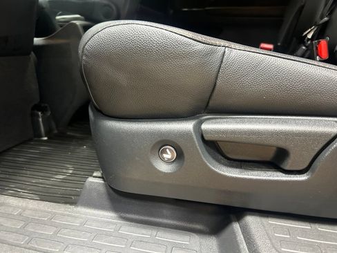 Used 2022 Honda Pilot TrailSport image 31