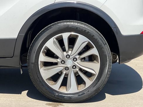 Used 2019 Buick Encore Preferred AWD/4WD image 27