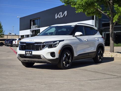 New 2026 Kia Seltos S AWD/4WD image 2