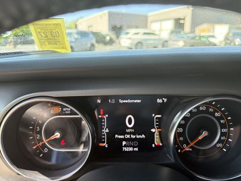 Certified 2021 Jeep Wrangler Sport AWD/4WD image 24