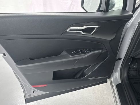 New 2026 Kia Sportage S image 18