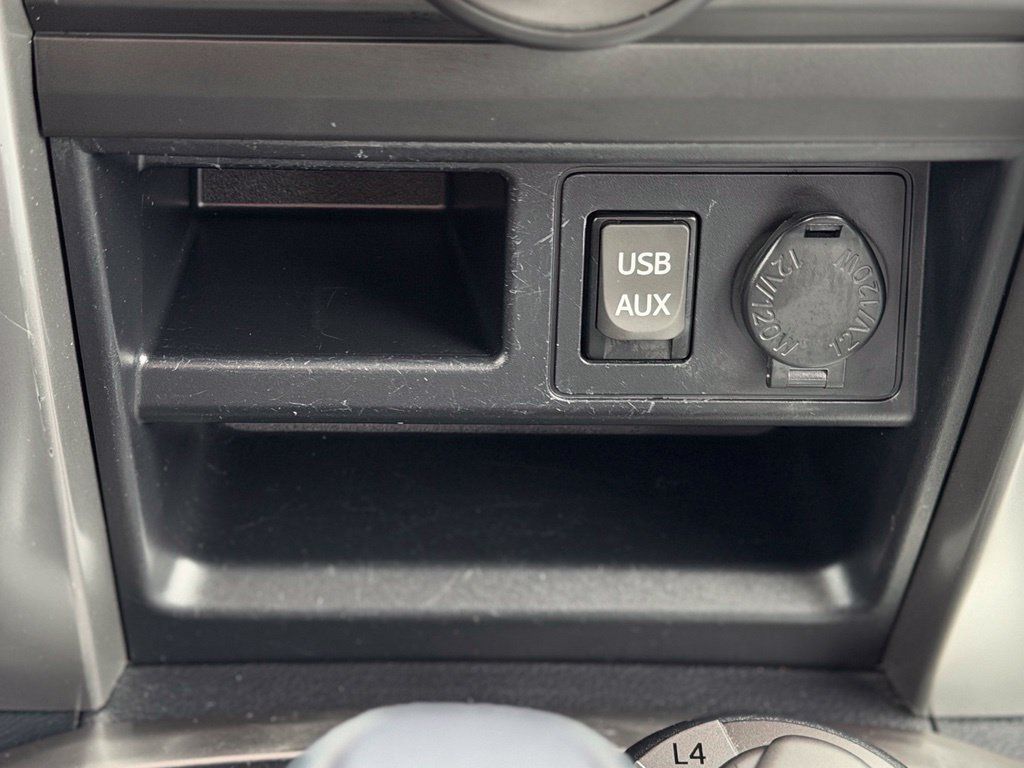 Used 2019 Toyota 4Runner SR5 AWD/4WD image 13