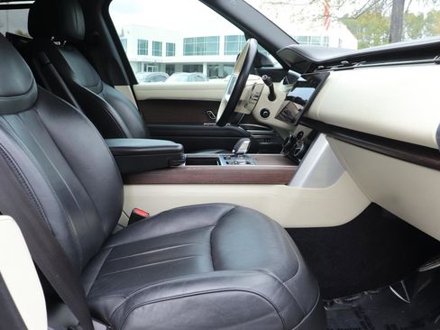 Used 2023 Land Rover Range Rover Long Wheelbase Autobiography image 22