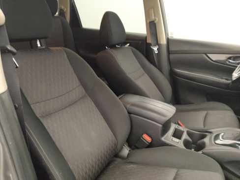 Used 2020 Nissan Rogue SV AWD/4WD image 21