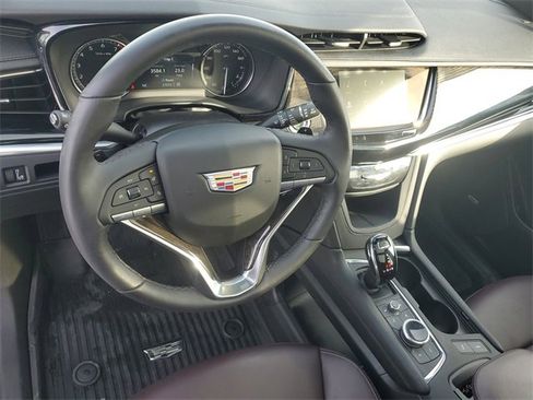 Certified 2024 Cadillac XT6 Premium Luxury w/ LPO, Floor Liner Package image 20