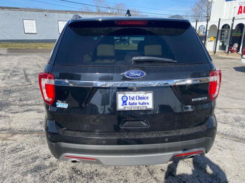 Used 2016 Ford Explorer XLT w/ Equipment Group 202A image 12