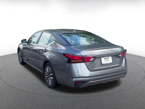 Used 2026 Nissan Altima 2.5 SV FWD image 10