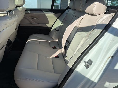 Used 2014 BMW 528i xDrive Sedan AWD/4WD image 19