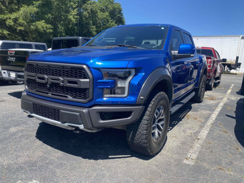 Used 2017 Ford F150 Raptor w/ Equipment Group 802A Luxury AWD/4WD image 3