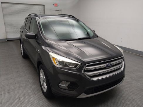 Used 2017 Ford Escape SE w/ Equipment Group 201A AWD/4WD image 13