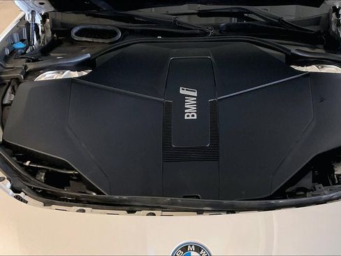 Used 2024 BMW i7 eDrive50 w/ M Sport Package RWD image 28