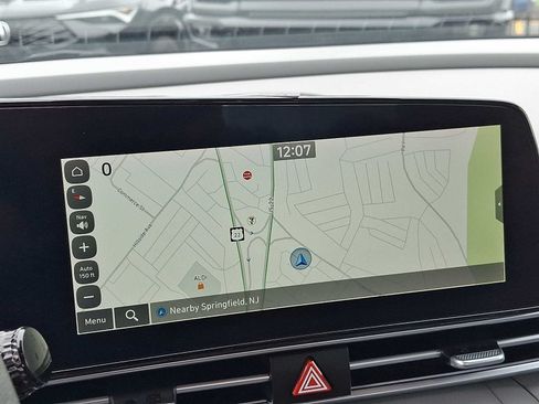 Used 2024 Hyundai Elantra SEL FWD image 18