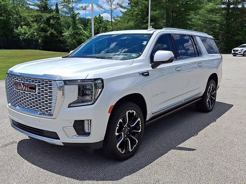 Certified 2024 GMC Yukon XL Denali AWD/4WD image 4