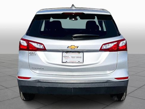 Used 2019 Chevrolet Equinox LS image 4