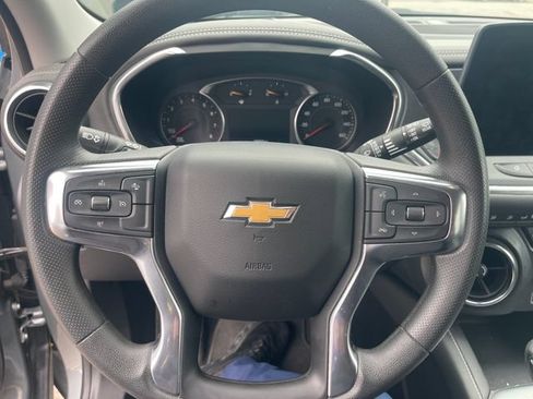 Used 2025 Chevrolet Blazer LT FWD image 15