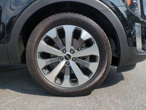 Used 2022 Kia Telluride S FWD image 13