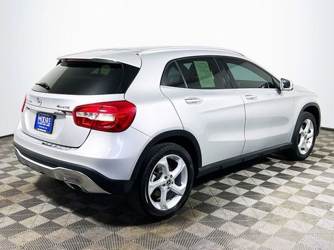Used 2018 Mercedes-Benz GLA 250 4MATIC image 8