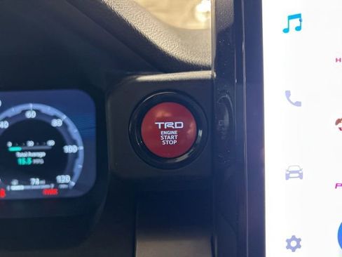 Used 2024 Toyota Tacoma TRD Sport RWD image 17