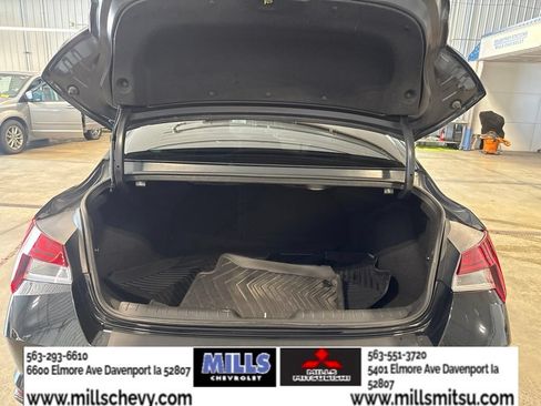 Used 2022 Hyundai Elantra SEL w/ Convenience + Premium Package FWD image 22