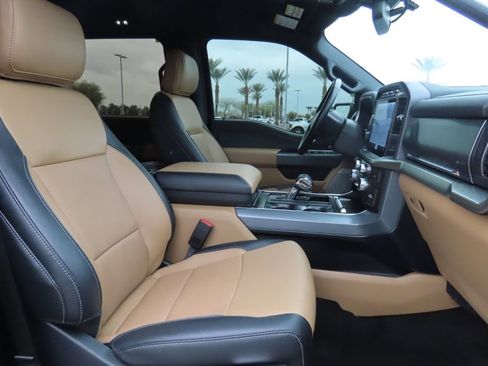 Used 2022 Ford F150 Lariat image 19