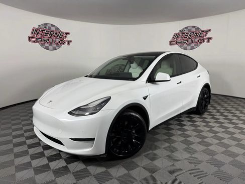 Used 2020 Tesla Model Y Long Range AWD/4WD image 1