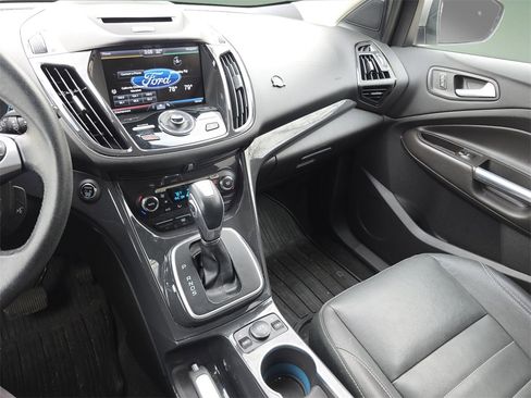 Used 2014 Ford Escape Titanium image 29