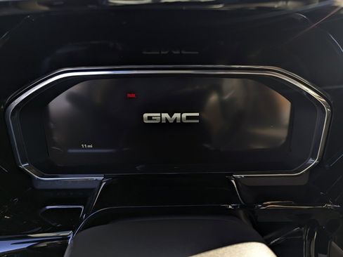 New 2026 GMC Sierra 1500 SLT w/ SLT Premium Package image 2