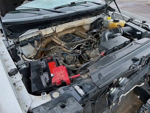 Used 2014 Ford F150 Lariat w/ Equipment Group 501A Mid image 26