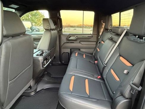 New 2026 GMC Sierra 2500 AT4 w/ AT4 Preferred Package image 15