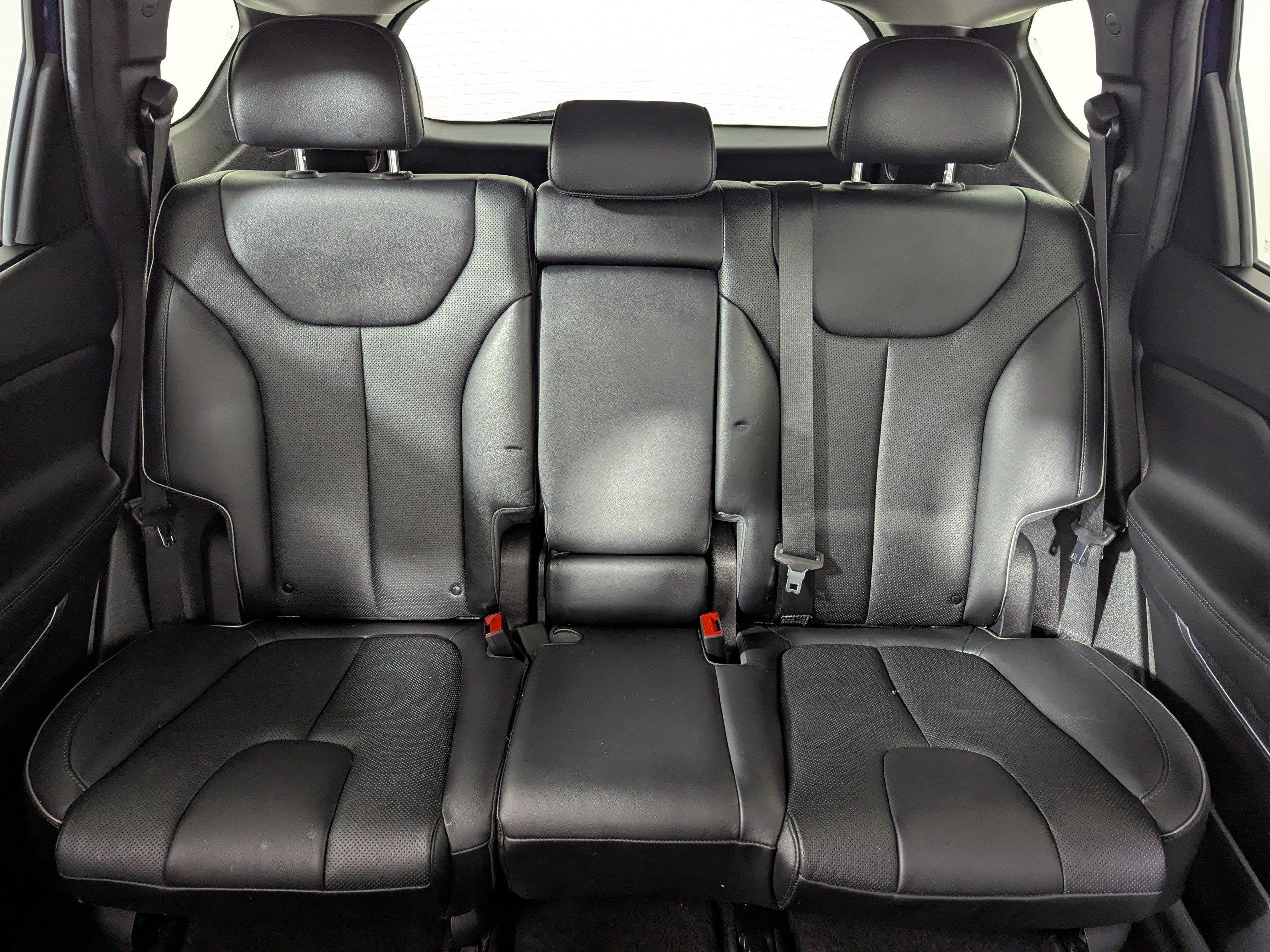 Used 2022 Hyundai Santa Fe SEL w/ Convenience + Premium Package FWD image 13