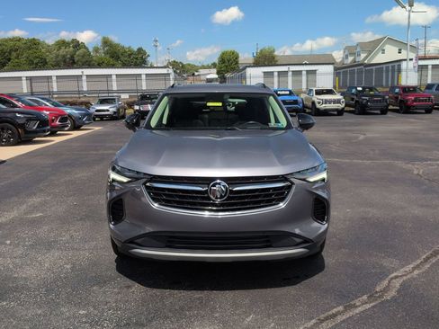 Used 2021 Buick Envision Essence w/ Technology Package I AWD/4WD image 2