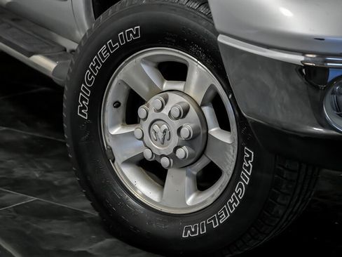 Used 2003 Dodge Ram 2500 Truck SLT image 3