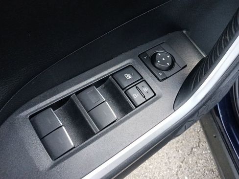 Used 2025 Toyota RAV4 XSE w/ Weather Package AWD/4WD image 12