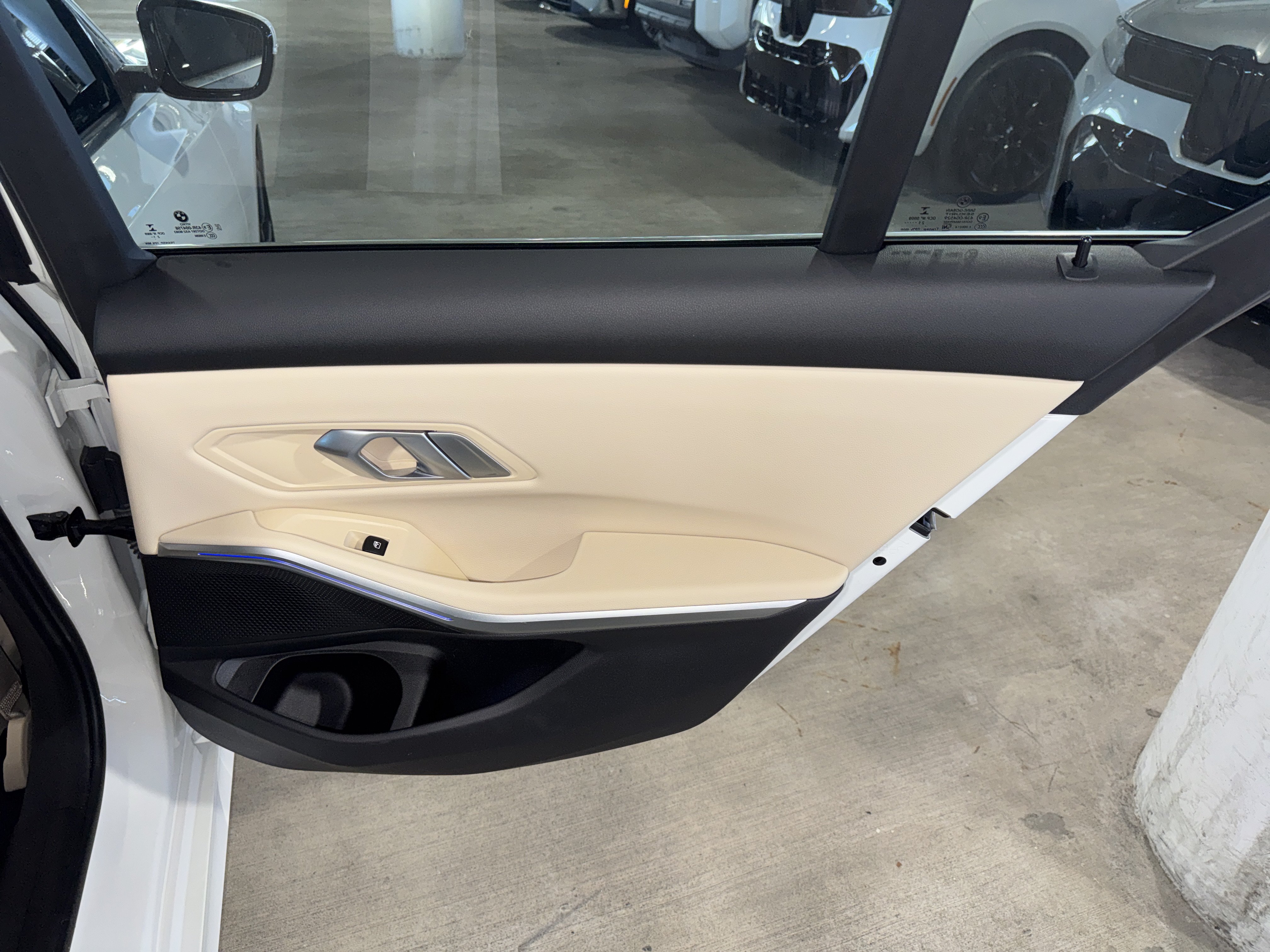 Used 2022 BMW 330i Sedan w/ Driving Assistance Package RWD image 14