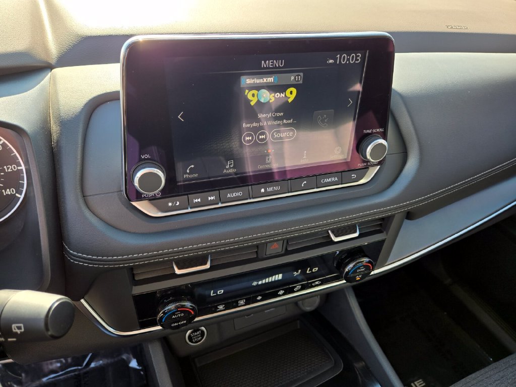 Certified 2023 Nissan Rogue SV FWD image 27