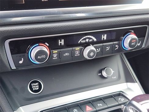 New 2025 Audi Q3 2.0T Premium image 18