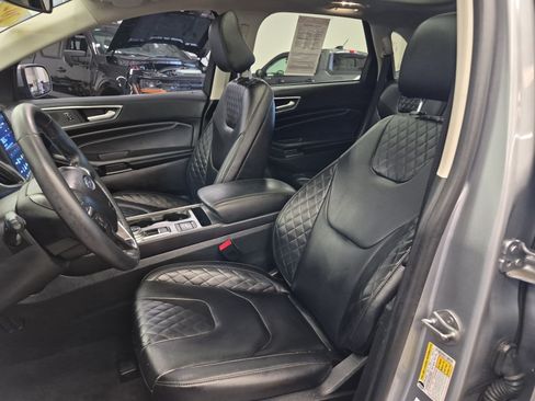 Used 2024 Ford Edge Titanium AWD/4WD image 12
