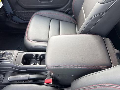 New 2025 Jeep Gladiator Rubicon image 48