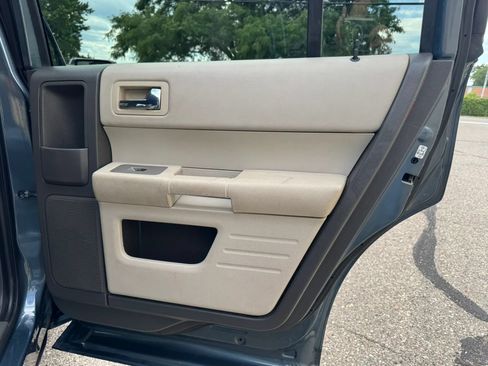 Used 2010 Ford Flex SE FWD image 33