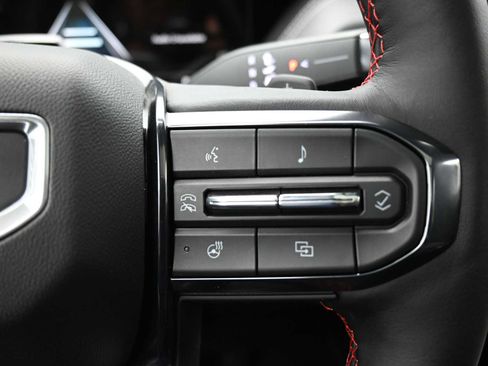 New 2025 GMC Yukon AT4 Ultimate w/ LPO, Illumination Package image 13