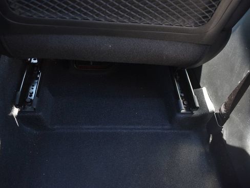 Used 2026 Hyundai Venue SEL FWD image 31