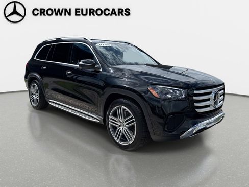 Used 2025 Mercedes-Benz GLS 450 4MATIC image 7