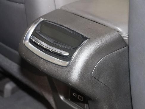 Used 2023 Cadillac XT6 Sport w/ Platinum Package image 16