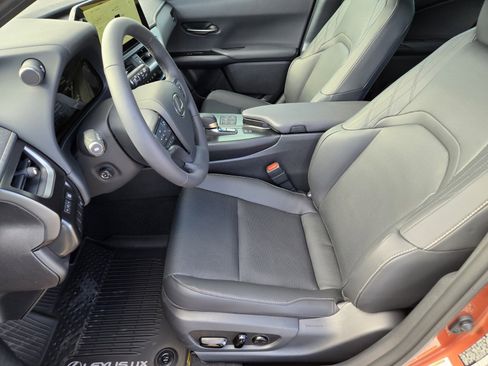 New 2026 Lexus UX 300h AWD image 6