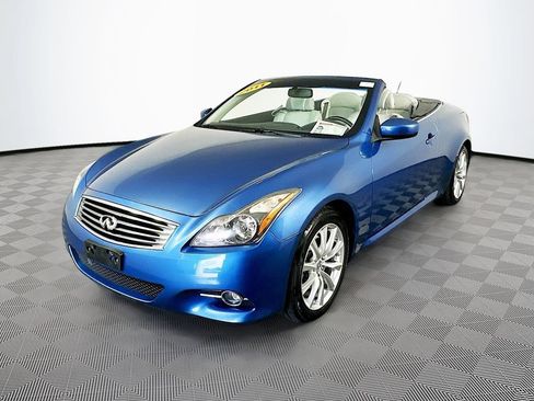 Used 2011 INFINITI G37 Convertible w/ Premium Pkg RWD image 40