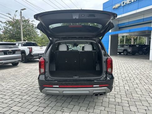 Used 2025 Hyundai Palisade SEL FWD image 28