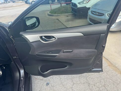 Used 2014 Nissan Sentra SR FWD image 11