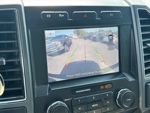Used 2021 Ford F250 XLT w/ XLT Premium Package AWD/4WD image 33