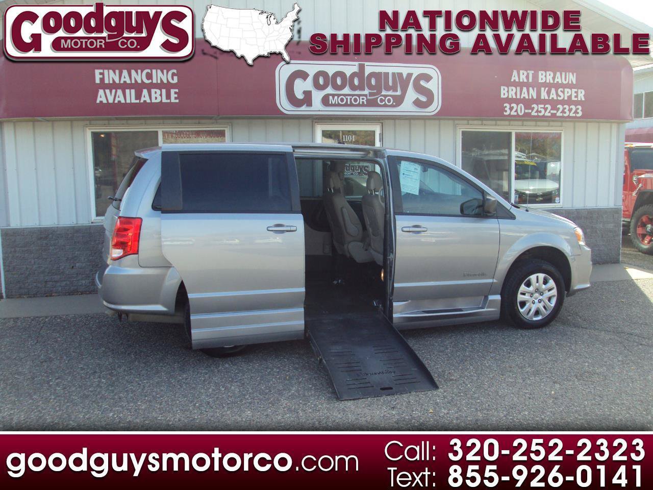 Used 2018 Dodge Grand Caravan SE w/ Power Convenience Group I FWD image 1