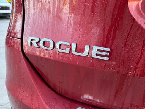Used 2015 Nissan Rogue SL image 9